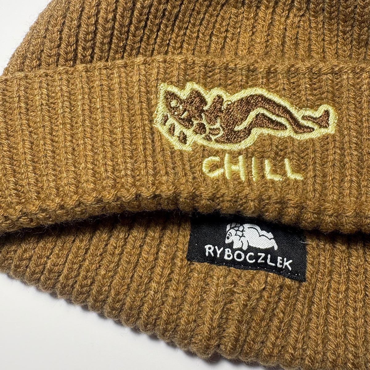 BEANIE: CHILL SAND